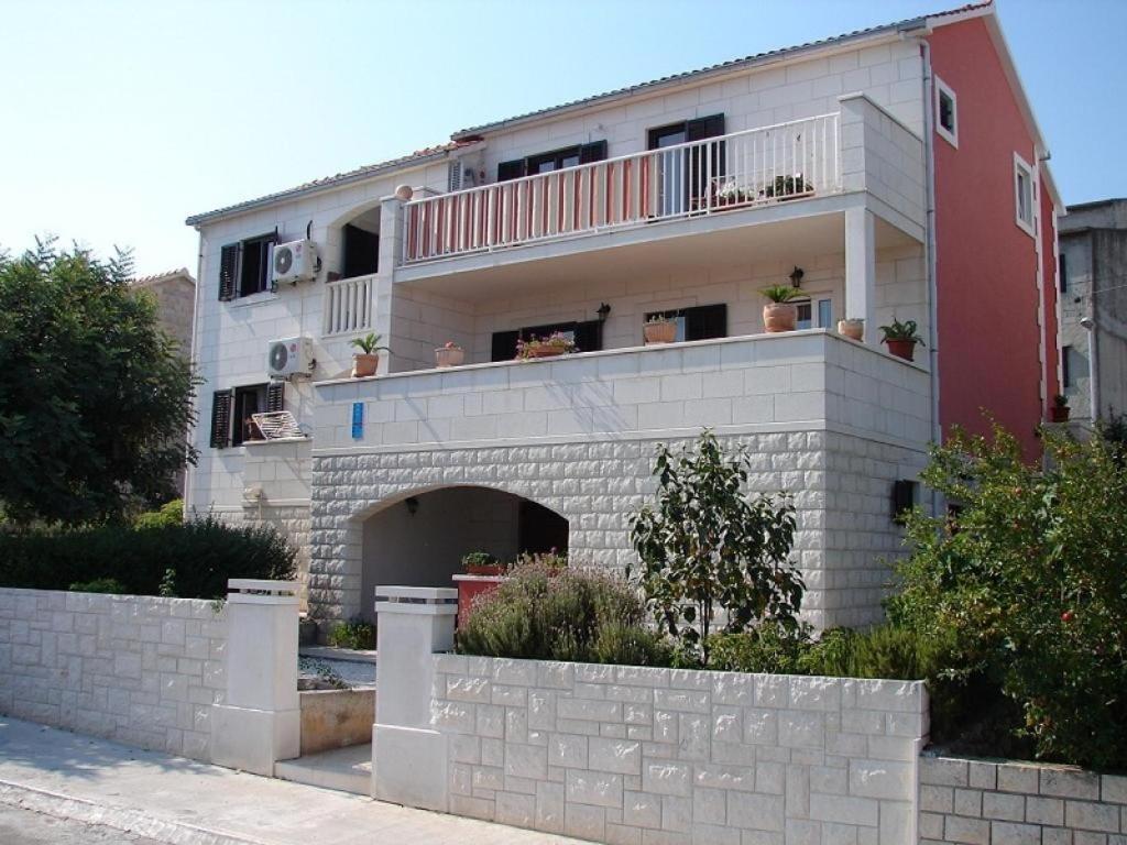 Apartments Magda Супетар Экстерьер фото